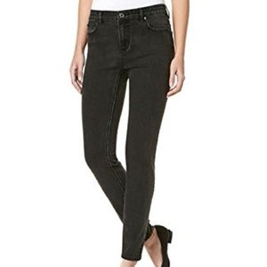 Buffalo // Francesca black mid-rise skinny jeans